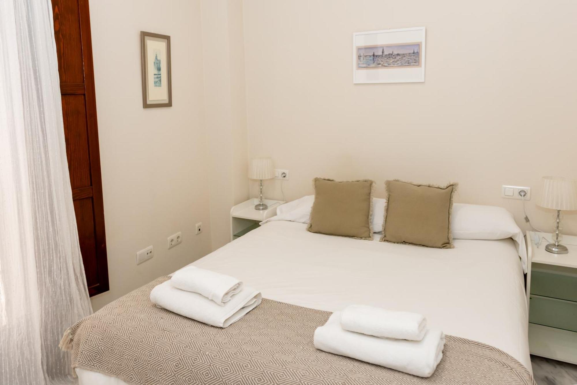 Charming & Quiet Apartment In Plaza Del Salvador Sevilla Exterior foto