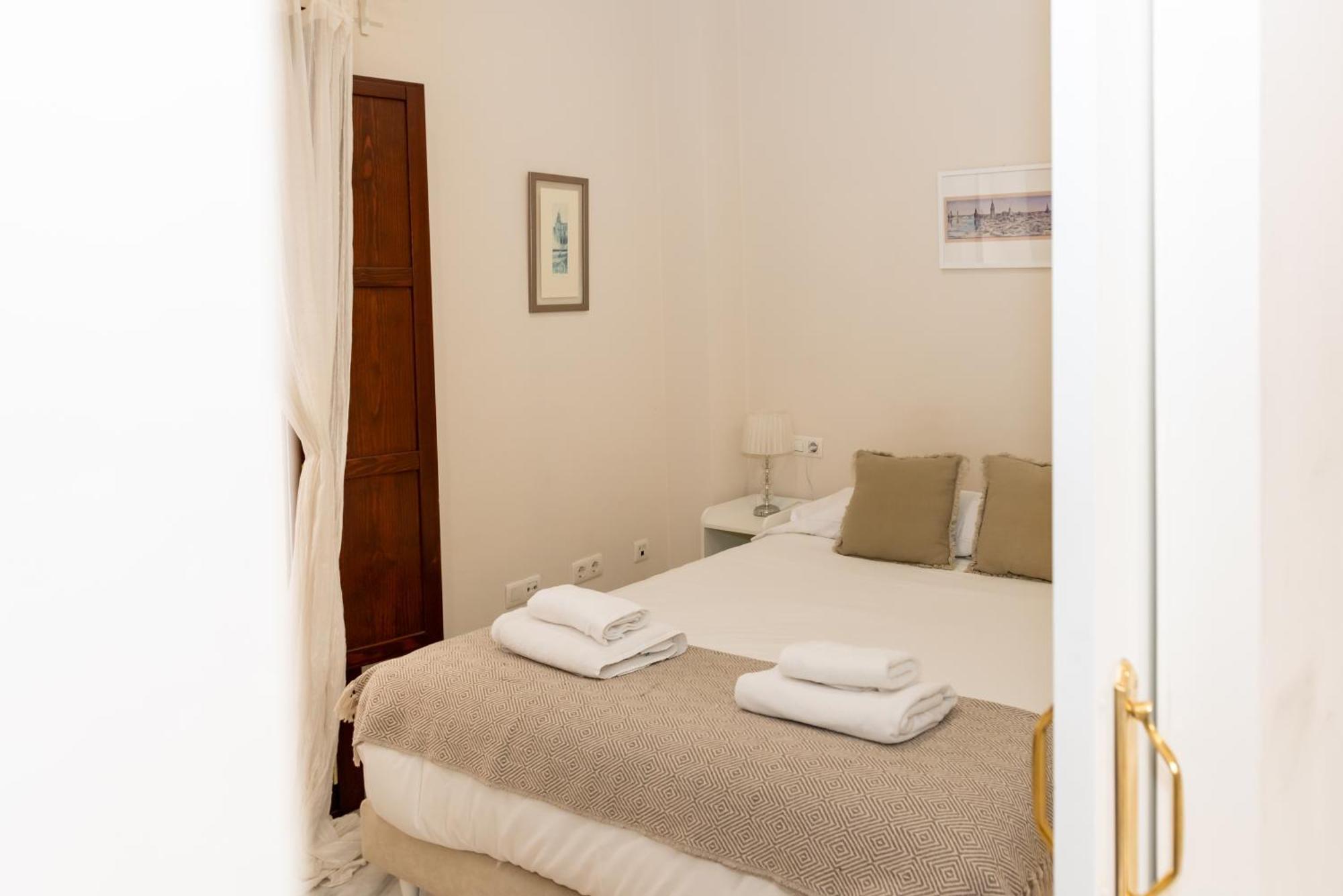 Charming & Quiet Apartment In Plaza Del Salvador Sevilla Exterior foto